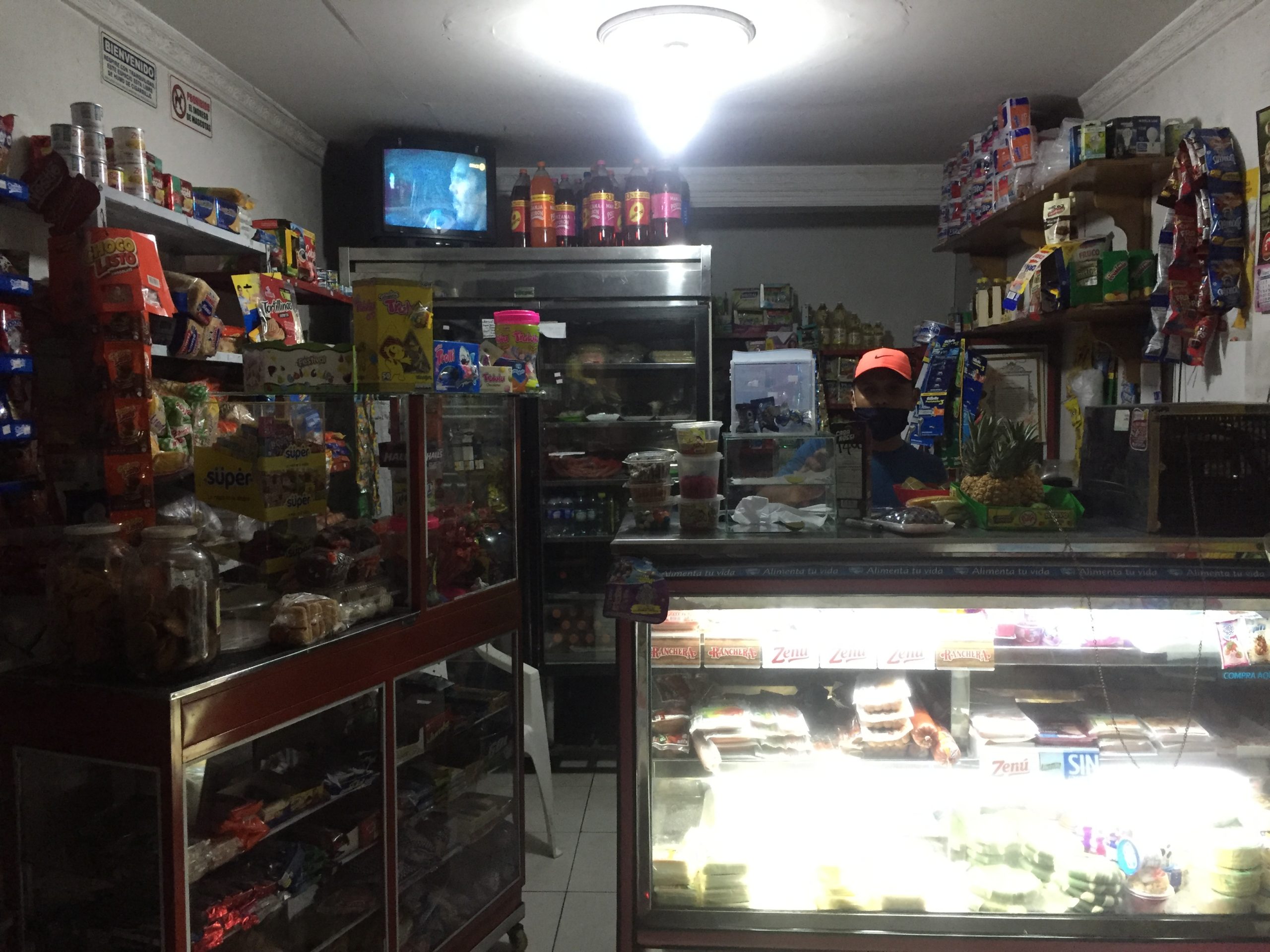 viveres y salsamentaria Jhoan