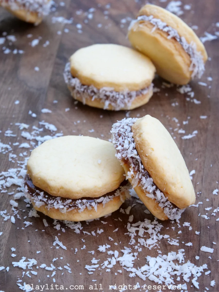 Alfajores-con-relleno-de-dulce-de-leche PORCION Alfajor - Imagen 1