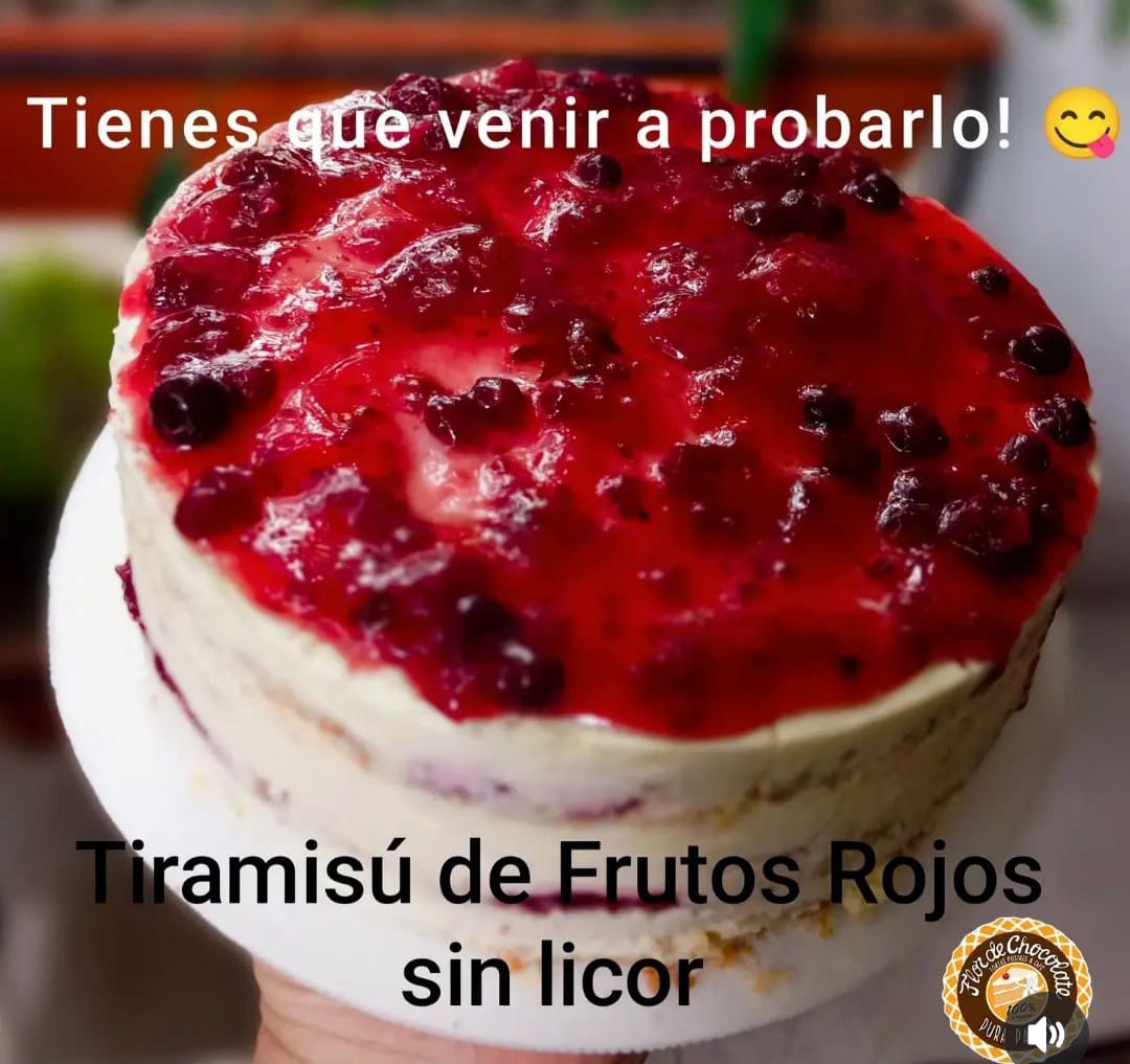 WhatsApp Image 2024-08-09 at 2.44.21 PM PORCIÓN Tiramisú Frutos Rojos Sin Licor - Imagen 1