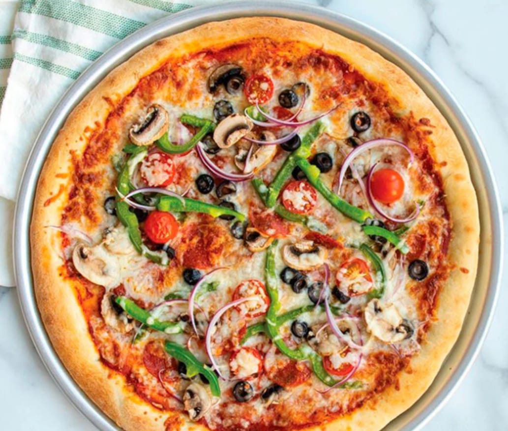 WhatsApp Image 2024-08-22 at 3.58.53 PM Pizza del Huerto (vegetariana) - Imagen 1